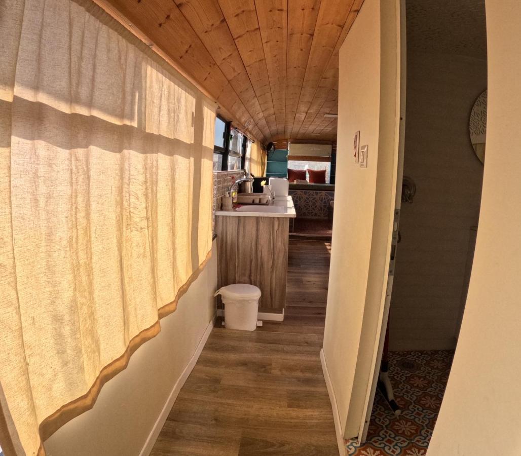 The Bus Apartment Majdal Shams Exterior foto