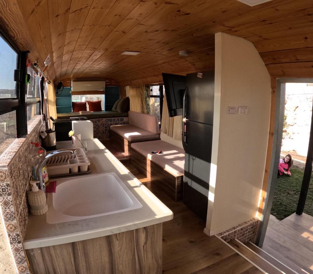 The Bus Apartment Majdal Shams Exterior foto